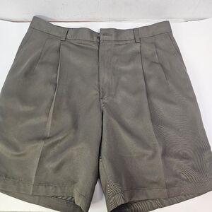 MENS ROUNDTREE & YORKE DARK OLIVE GREEN SIZE 36 CASUAL PREPPY SHORTS